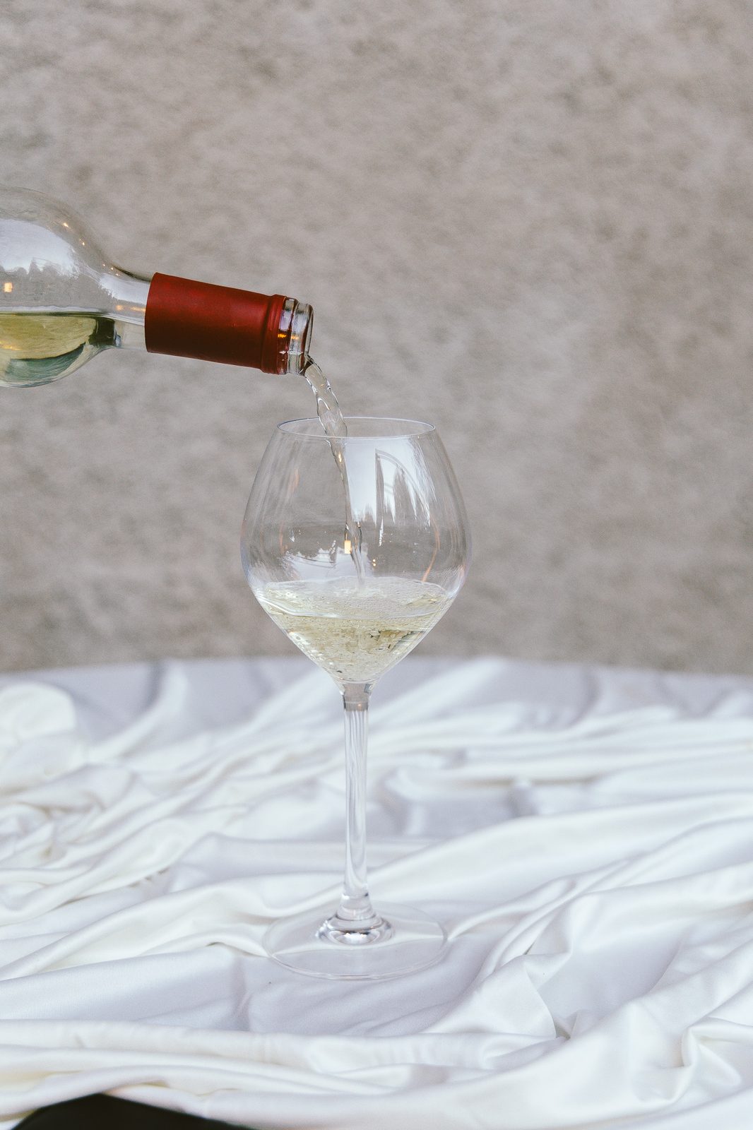 Service du vin blanc